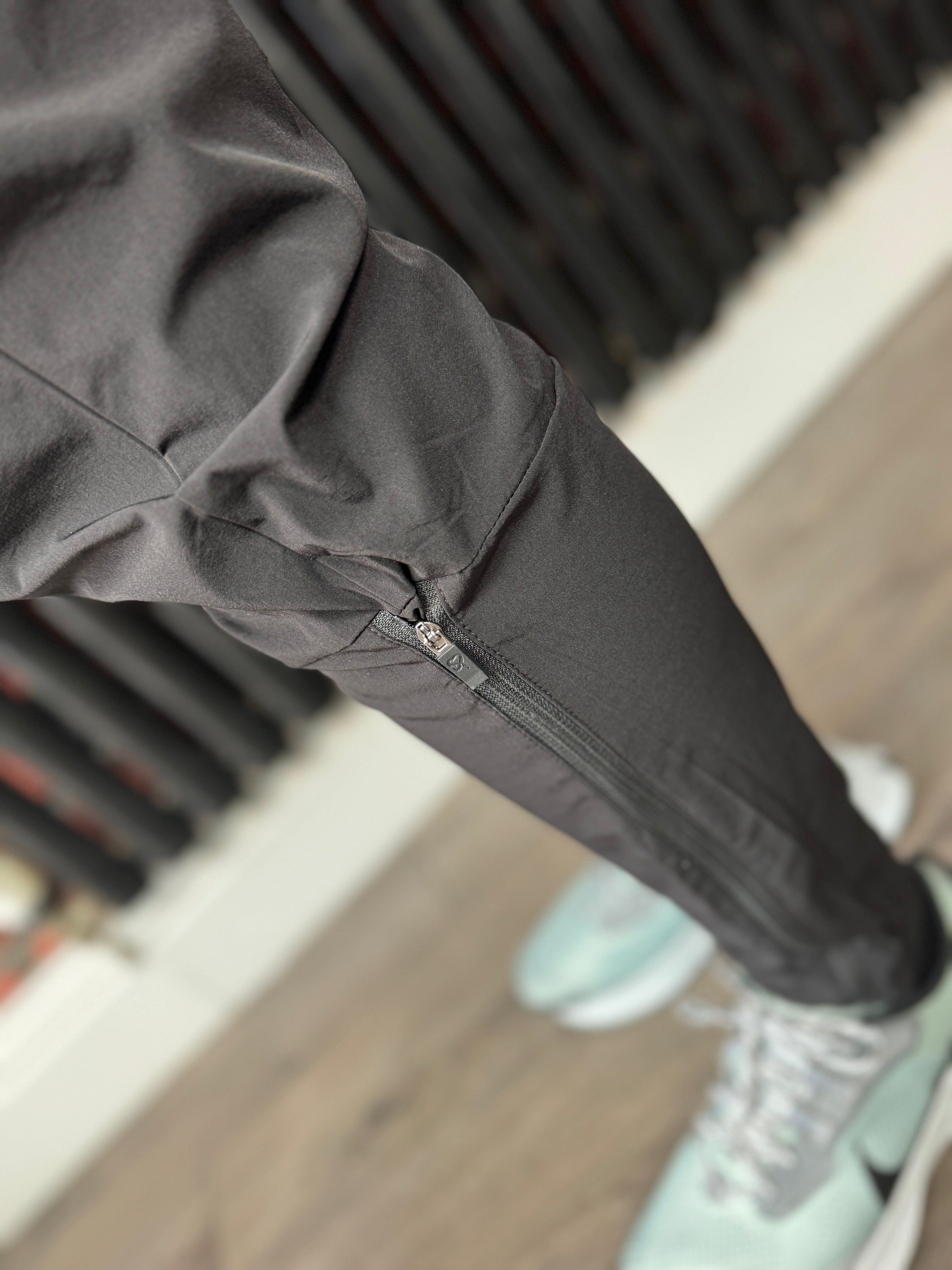 Endurance tracksuit - stealth black