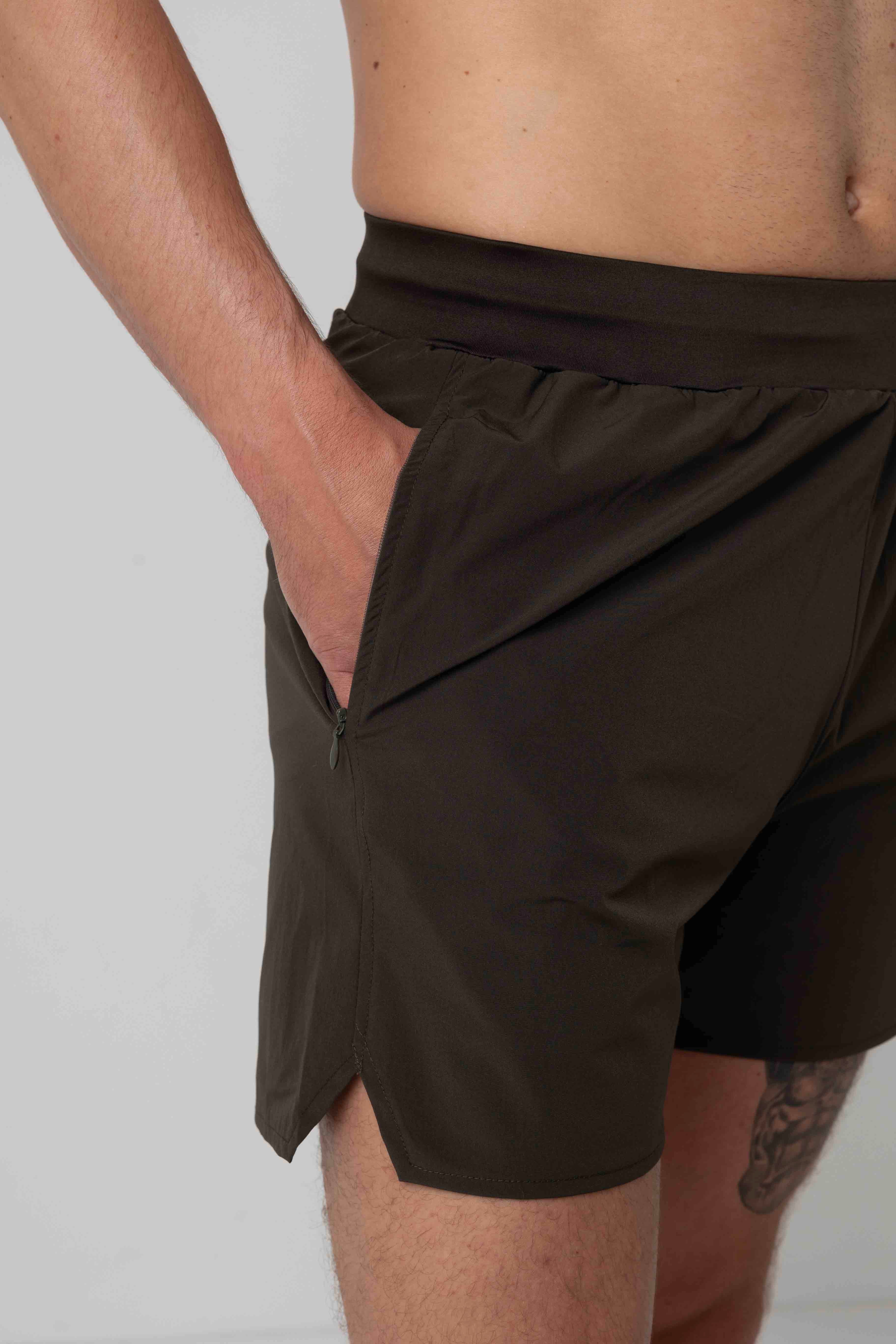 Endurance "5" Shorts - khaki