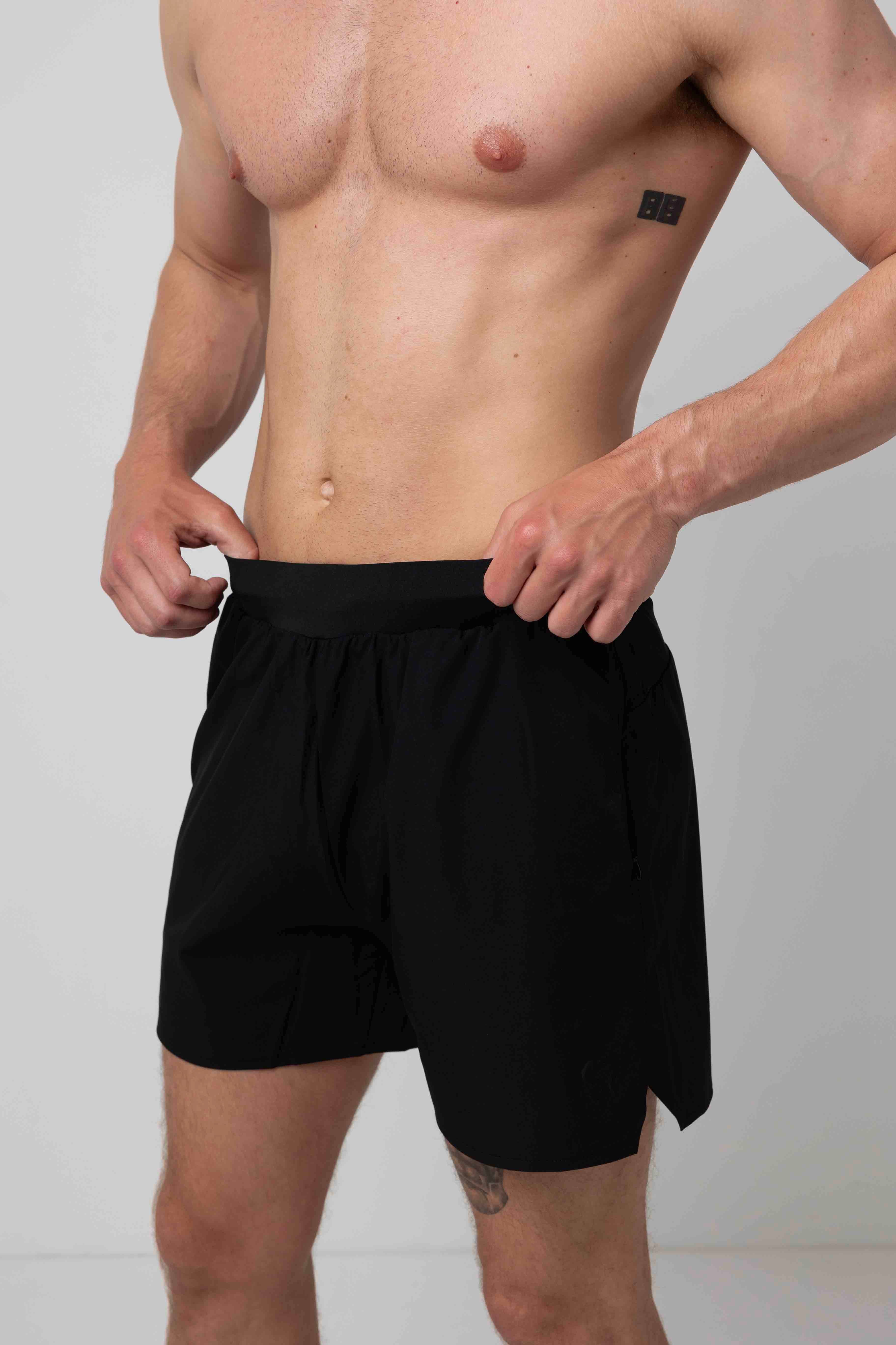 Endurance "5" Shorts - stealth black