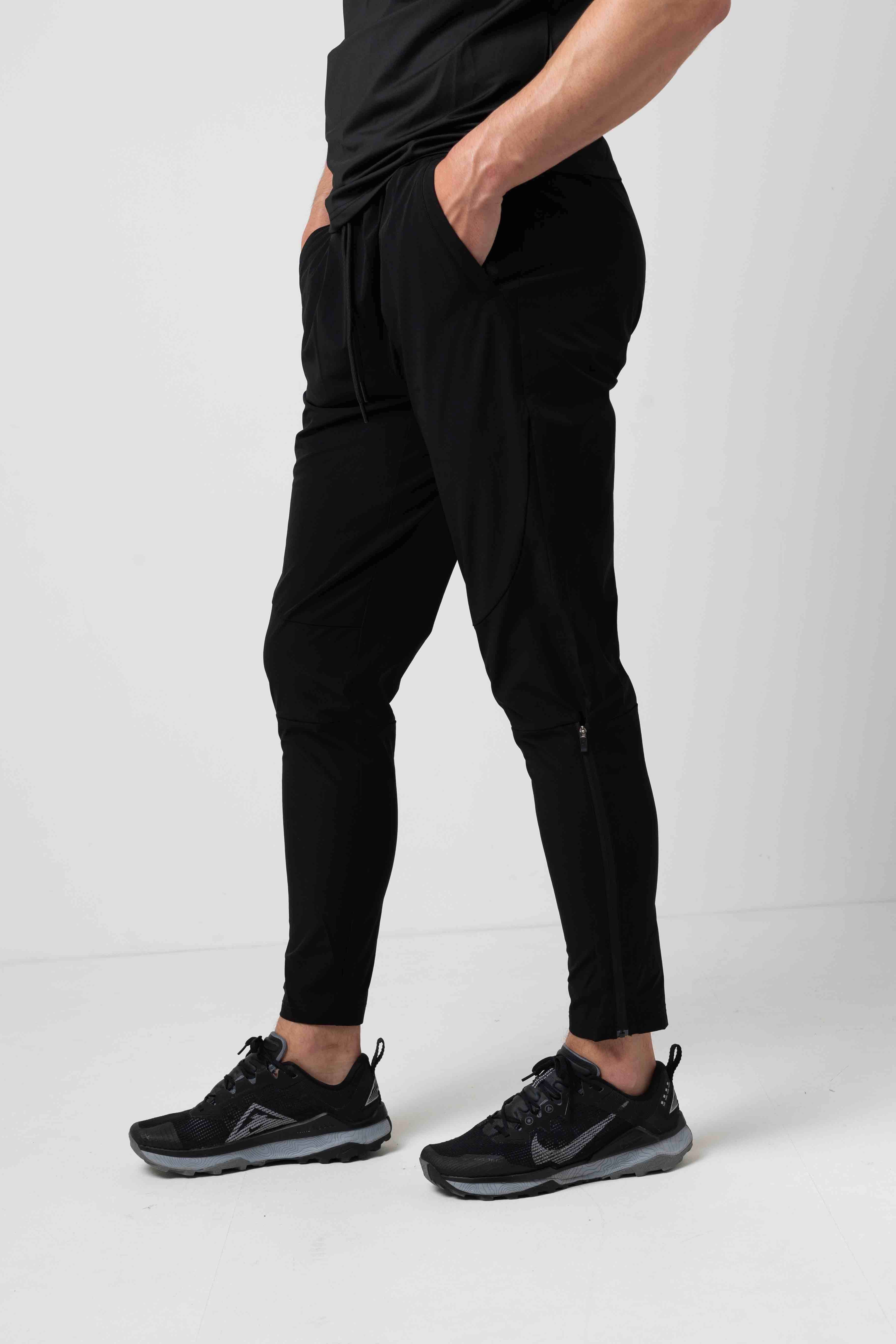 Endurance track pants - stealth black